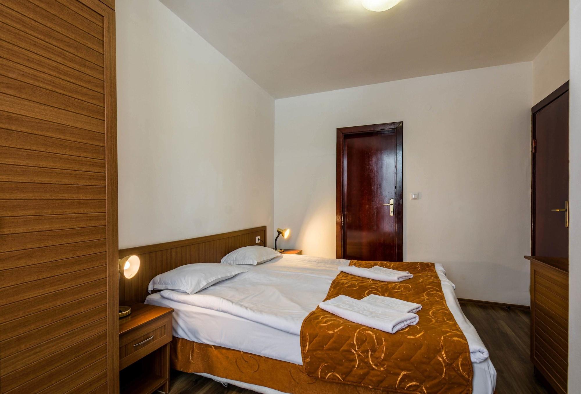Elegant Lux Otel