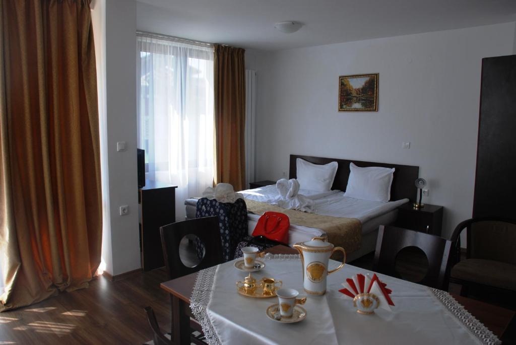Elegant Lux 4* Bansko